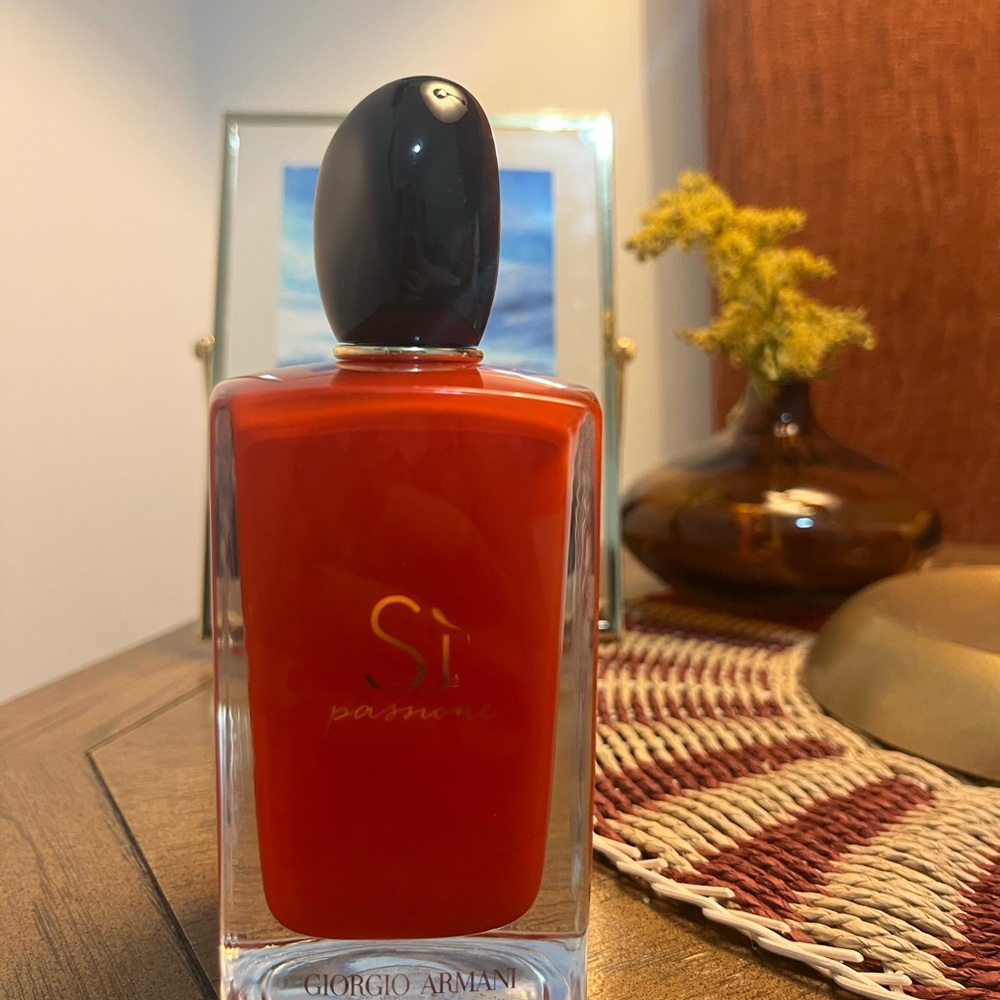 Giorgio Armani Sì Passione Perfume